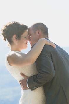 the kiss by kootenay wedding photographer electrify photography