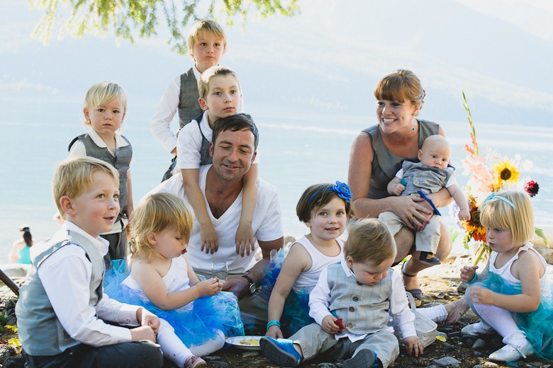 ring bearers and flower girls by kootenay wedding photographer electrify photography