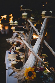 driftwood cupcake stand by kootenay wedding photographer electrify photography