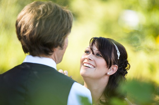 bronwyn-liam-nelson-bc-kootenay-backyard-wedding-electrify-photography-34