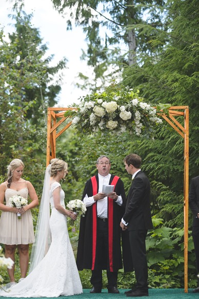 lauren-casey-rossland-bc-kootenay-wedding-electrify-photography-e-105