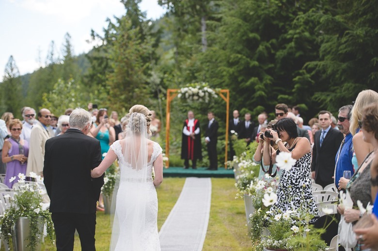 lauren-casey-rossland-bc-kootenay-wedding-electrify-photography-e-98