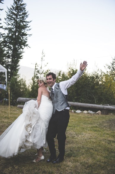 ashley-chance-dorval-nelson-bc-kootenay-wedding-electrify-photography-e-131