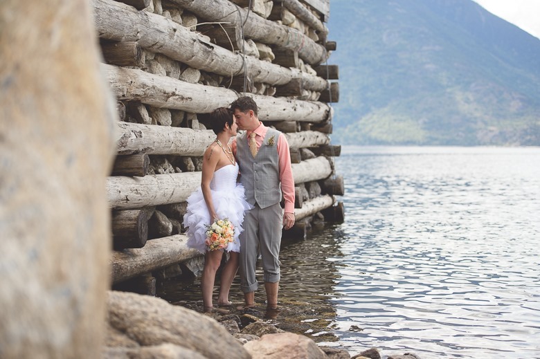 kootenay-wedding-beach-glam-intimate-lake-yacht-boat-electrify-photography-nelson-bc-108