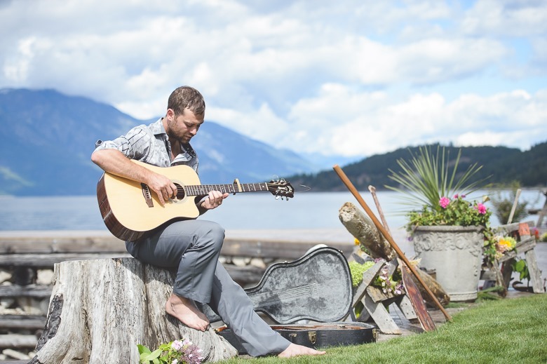 kootenay-wedding-beach-glam-intimate-lake-yacht-boat-electrify-photography-nelson-bc-28