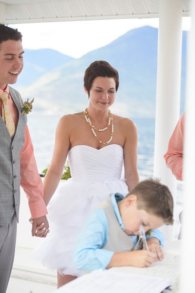 kootenay-wedding-beach-glam-intimate-lake-yacht-boat-electrify-photography-nelson-bc-62