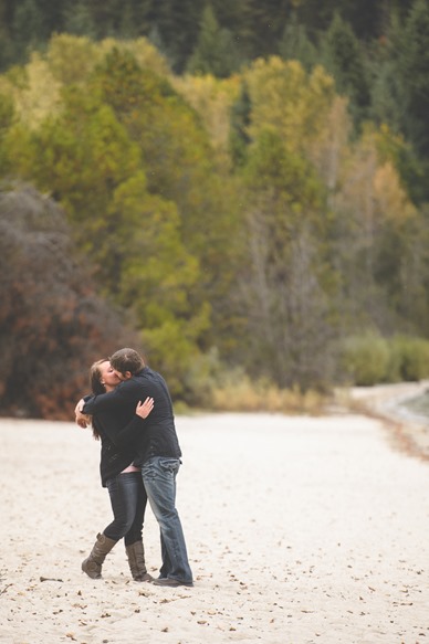 matt-stacey-fall-engagement-lake-kootenay-nelson-bc-wedding-electrify-photography-1