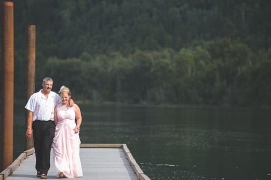 castlegar-bc-kootenay-backyard-wedding-electrify-photography-21