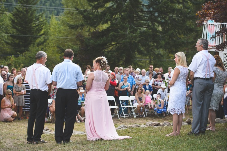 castlegar-bc-kootenay-backyard-wedding-electrify-photography-29