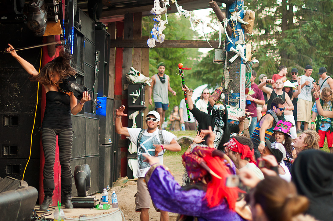 Kytami of Violin vs. Vinyl rocks out at Shambhala Music Festival 2011, photo by Electrify Photography