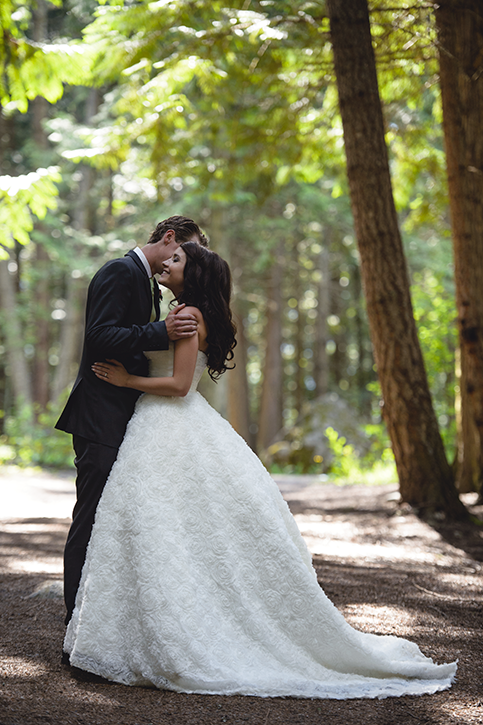 A dress fit for a princess and a groom fit for a fairytale in Nelson, BC by Kootenay wedding photographer Electrify Photography